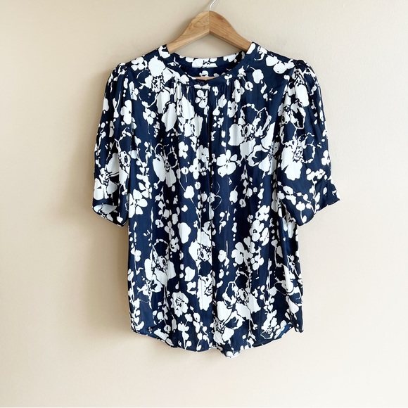 JOIE Devonia Blouse in Midnight Size Small Silky Floral Print MSRP $198 - Picture 2 of 15